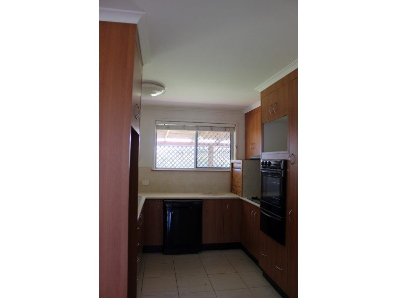 81 Arabian Street, Harristown QLD 4350