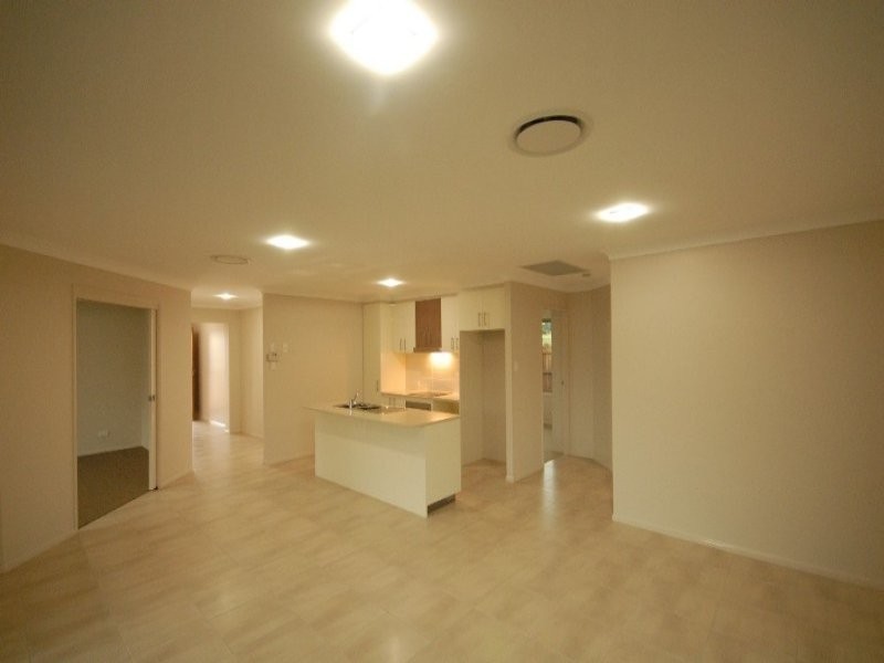 20 High Court Drive, Wilsonton Heights QLD 4350