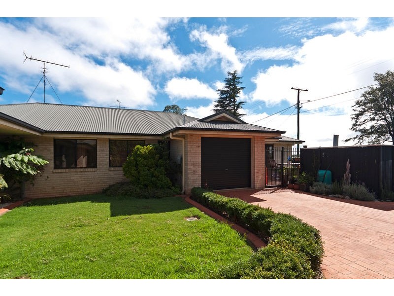 1/361 Ramsay Street, Middle Ridge QLD 4350