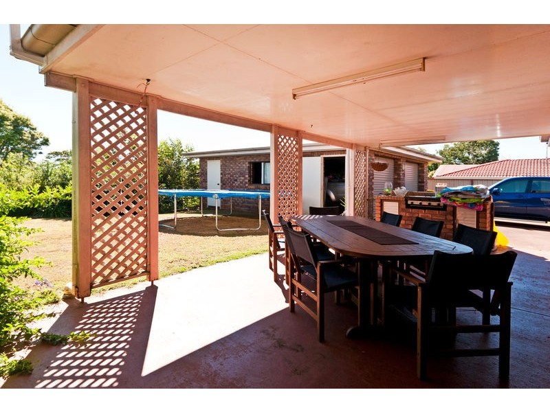 9 Lorna Court, Centenary Heights QLD 4350