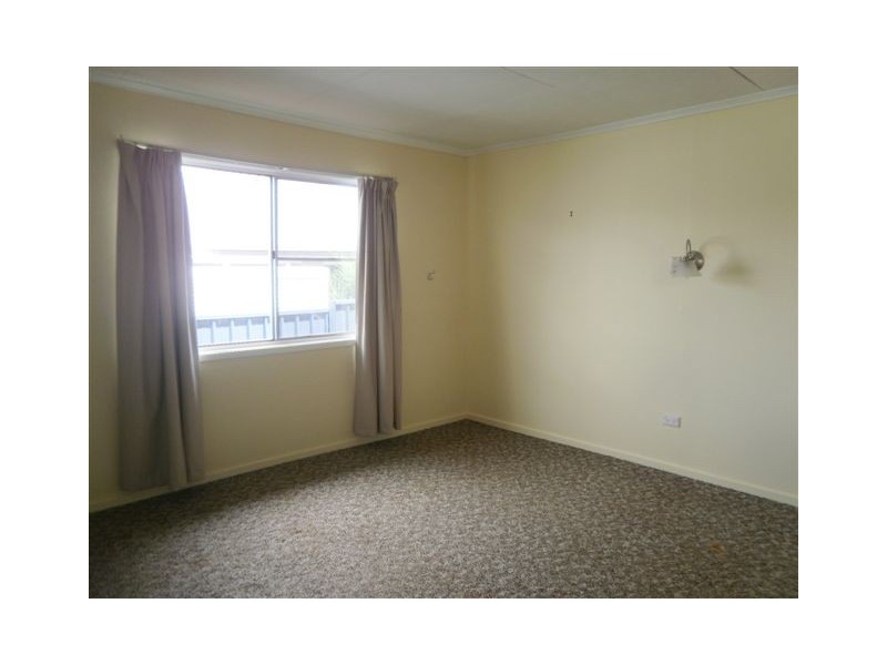316A West Street, Kearneys Spring QLD 4350