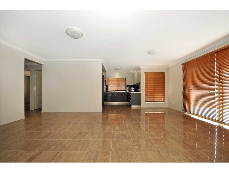 1/26a Ascot Street, Newtown QLD 4350