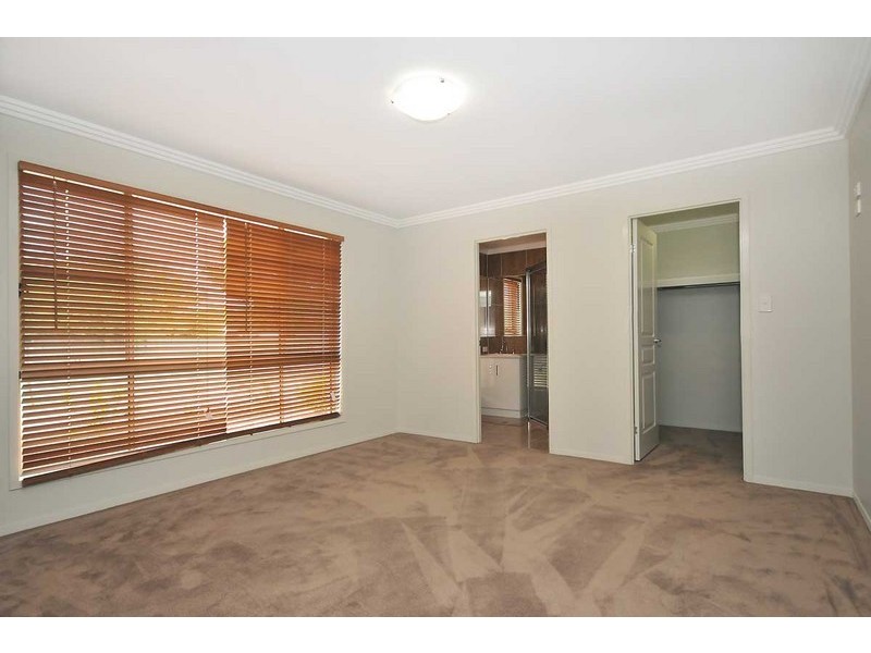 1/26a Ascot Street, Newtown QLD 4350