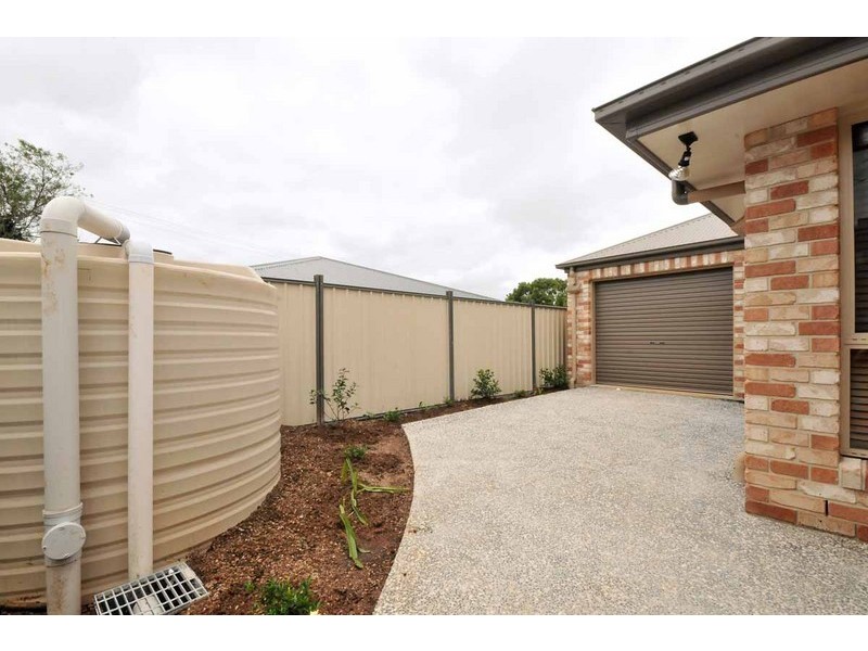 1/26a Ascot Street, Newtown QLD 4350