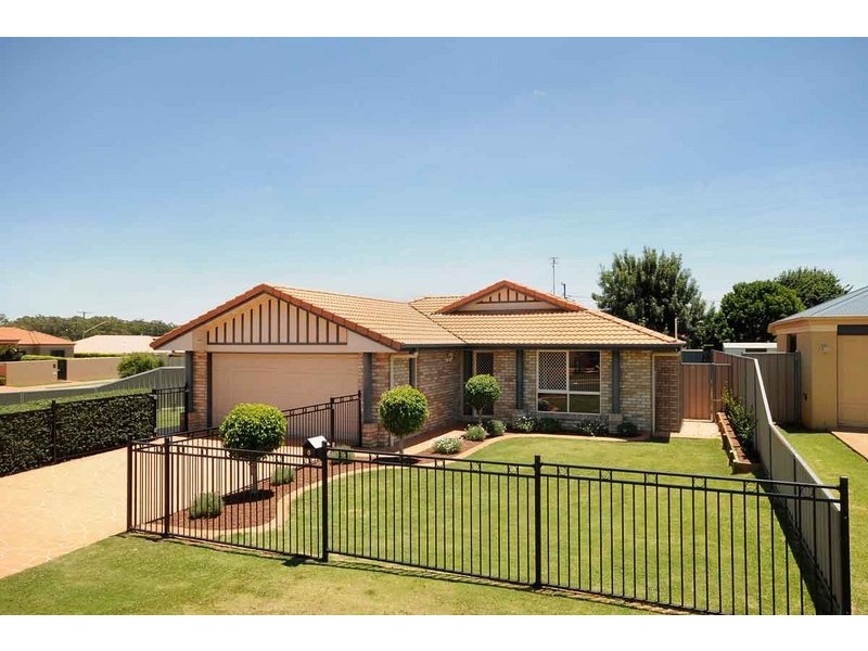 6 Wood Drive, Middle Ridge QLD 4350