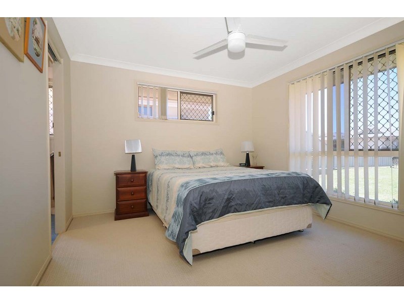 6 Wood Drive, Middle Ridge QLD 4350