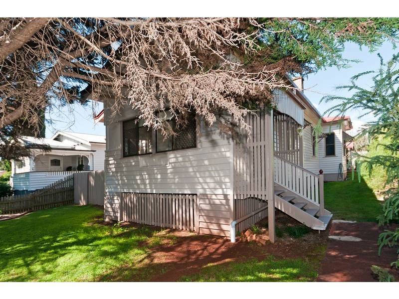 108 Mary Street, East Toowoomba QLD 4350