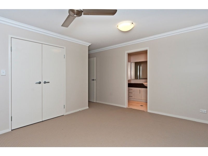 88 Hogg Street, Rockville QLD 4350