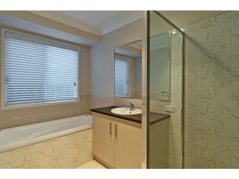 88 Hogg Street, Rockville QLD 4350