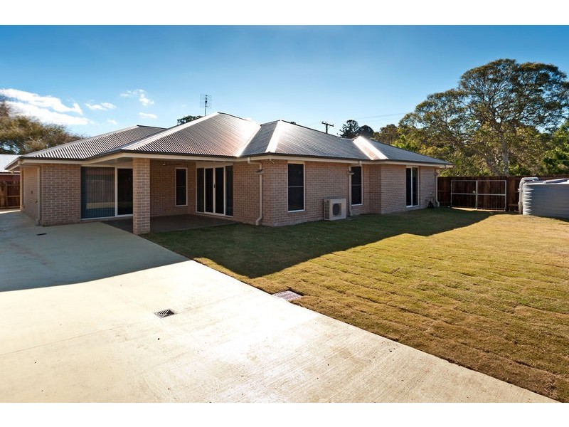 88 Hogg Street, Rockville QLD 4350