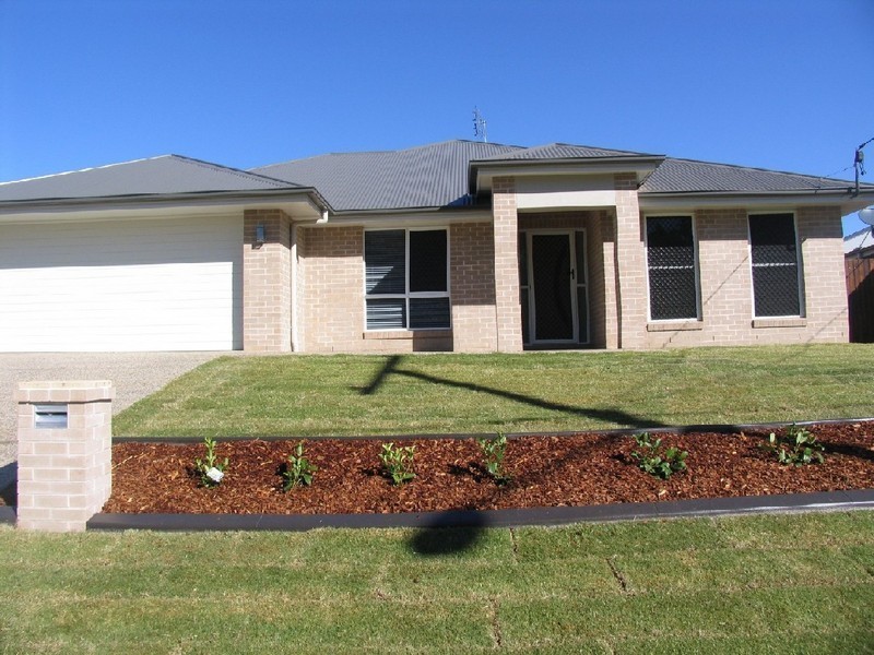 88 Hogg Street, Rockville QLD 4350