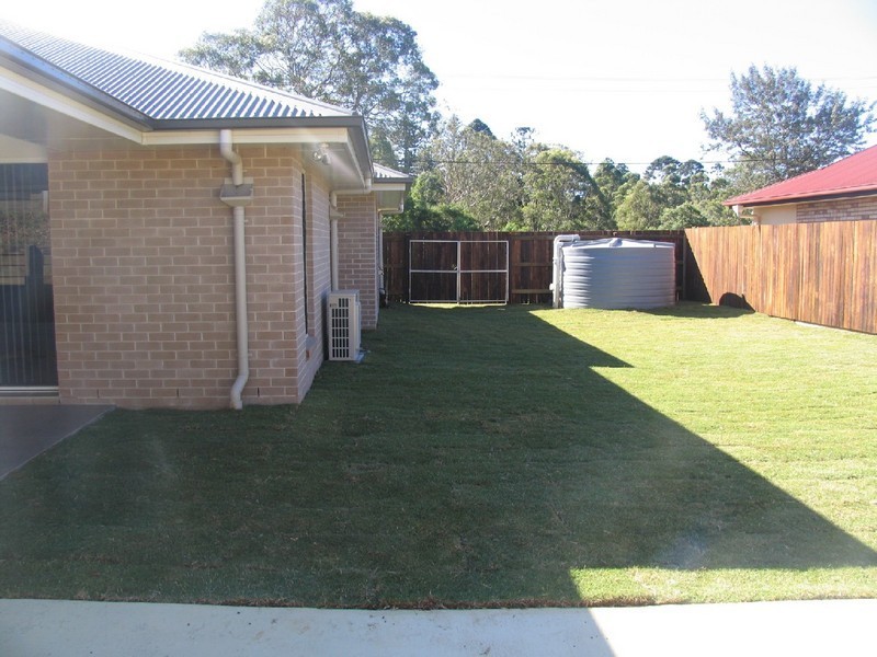 88 Hogg Street, Rockville QLD 4350