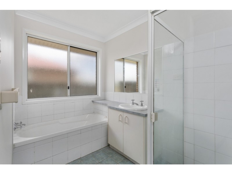 31 Belclaire Drive, Westbrook QLD 4350