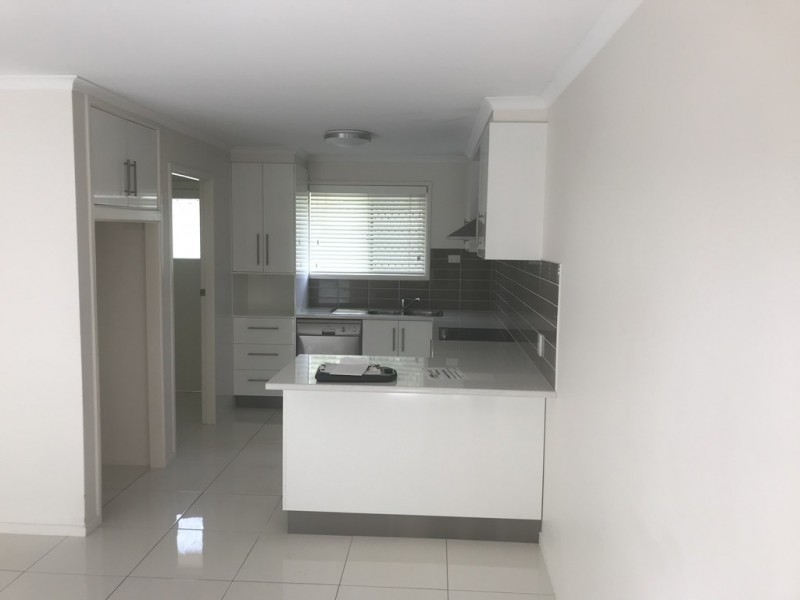 2/61 Cleary Street, Centenary Heights QLD 4350