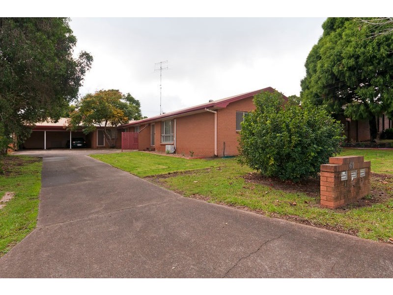 2/61 Cleary Street, Centenary Heights QLD 4350