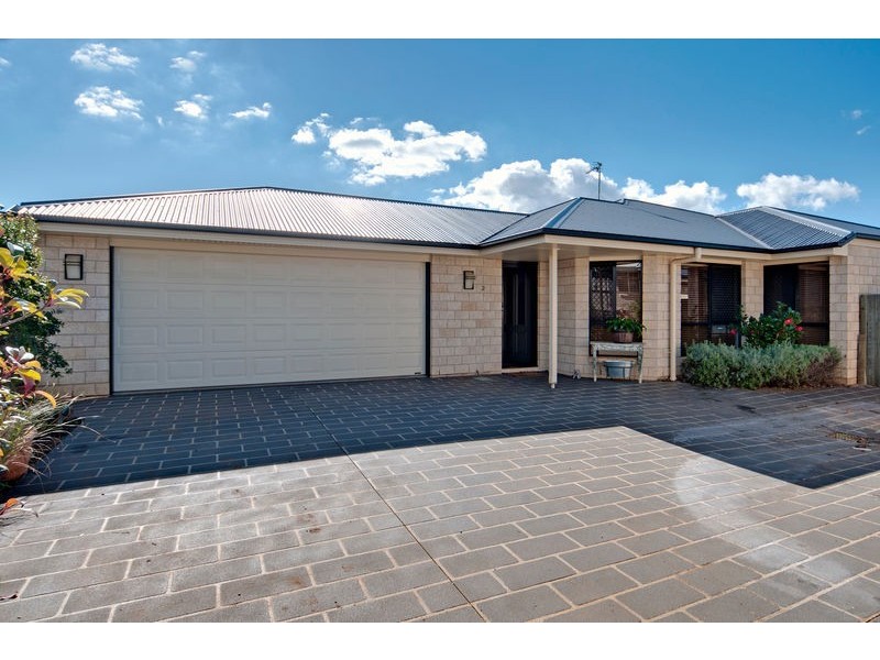 2/3 Nabiac Close, Kearneys Spring QLD 4350