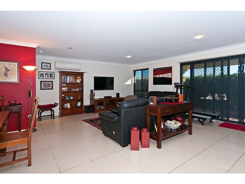 2/3 Nabiac Close, Kearneys Spring QLD 4350