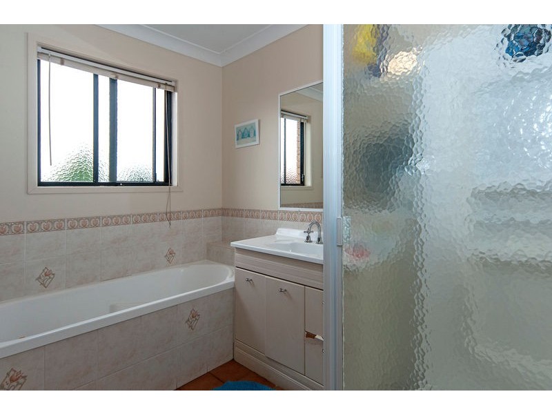 3 Mengel Court, Middle Ridge QLD 4350
