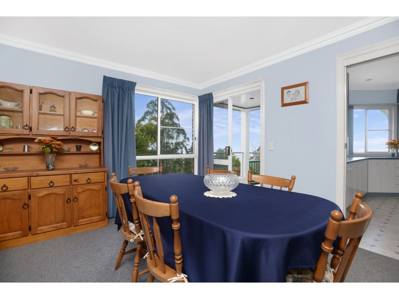 18 Harvey Street, Mount Lofty QLD 4350