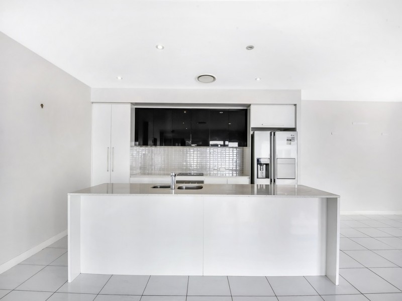 19 Tarlington Street, Middle Ridge QLD 4350