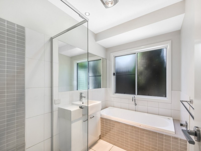 19 Tarlington Street, Middle Ridge QLD 4350