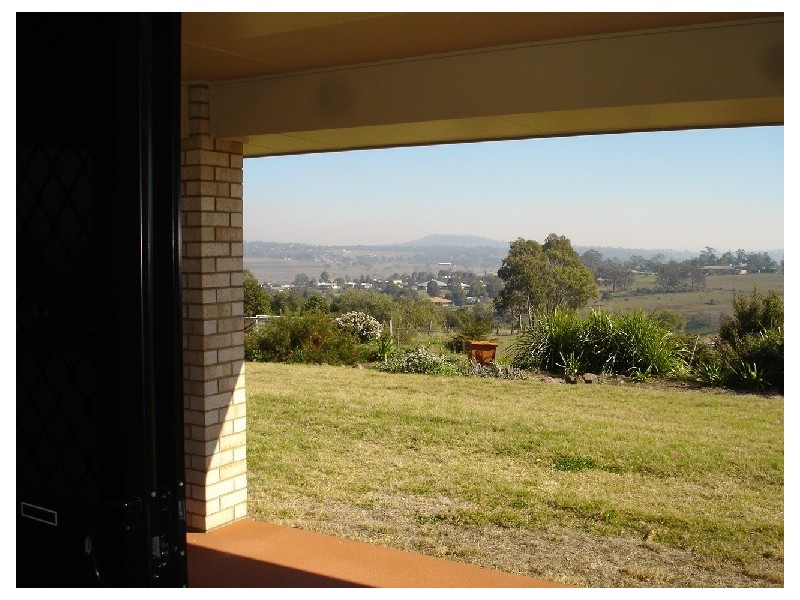 14 Petria Court, Meringandan QLD 4352