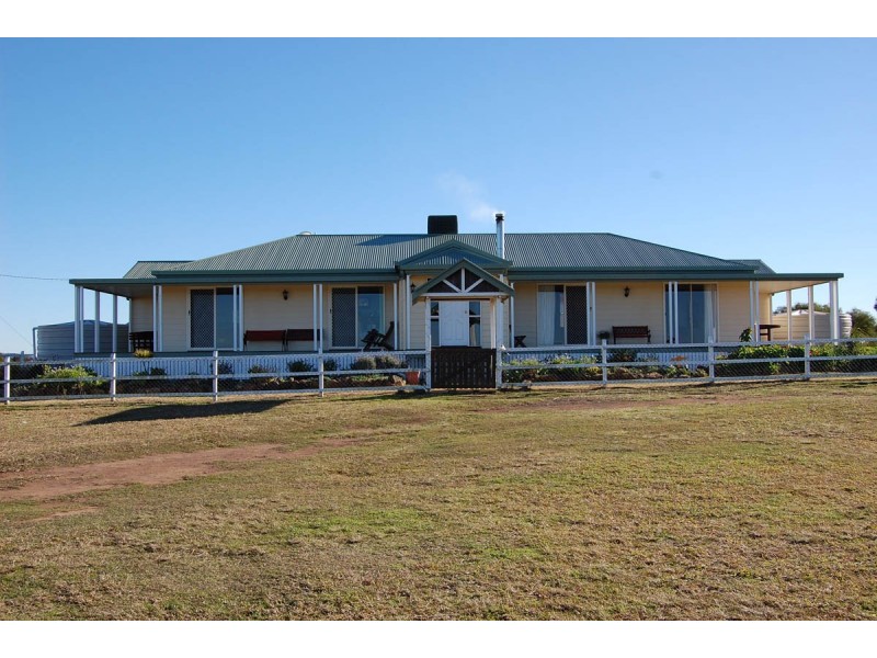 619 Haden-Maclagan Road, Peranga QLD 4352