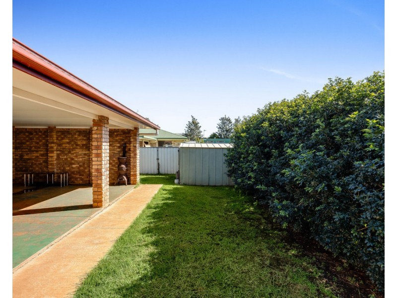 53 Merino Street, Harristown QLD 4350