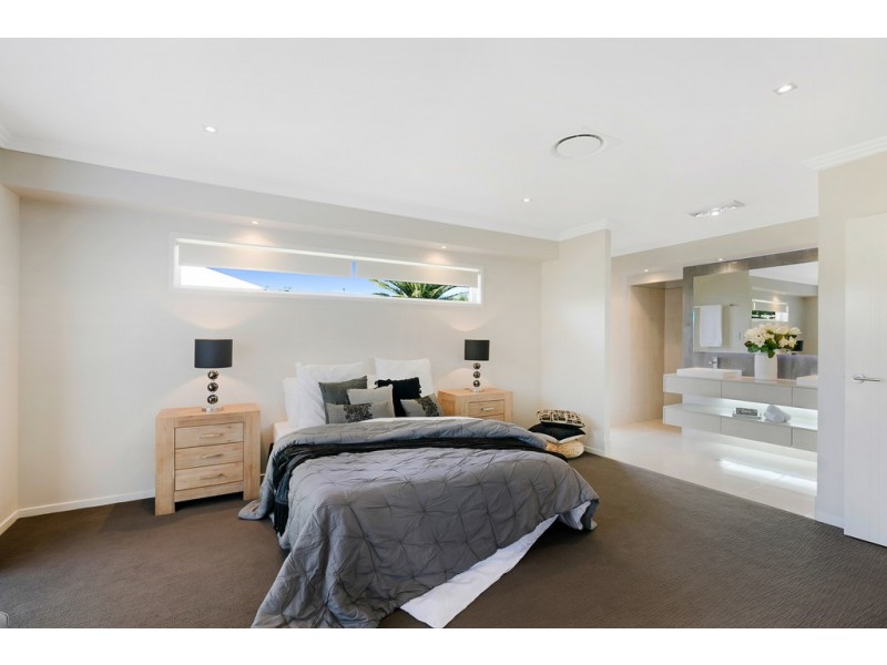 18 Beardsworth Court, Middle Ridge QLD 4350