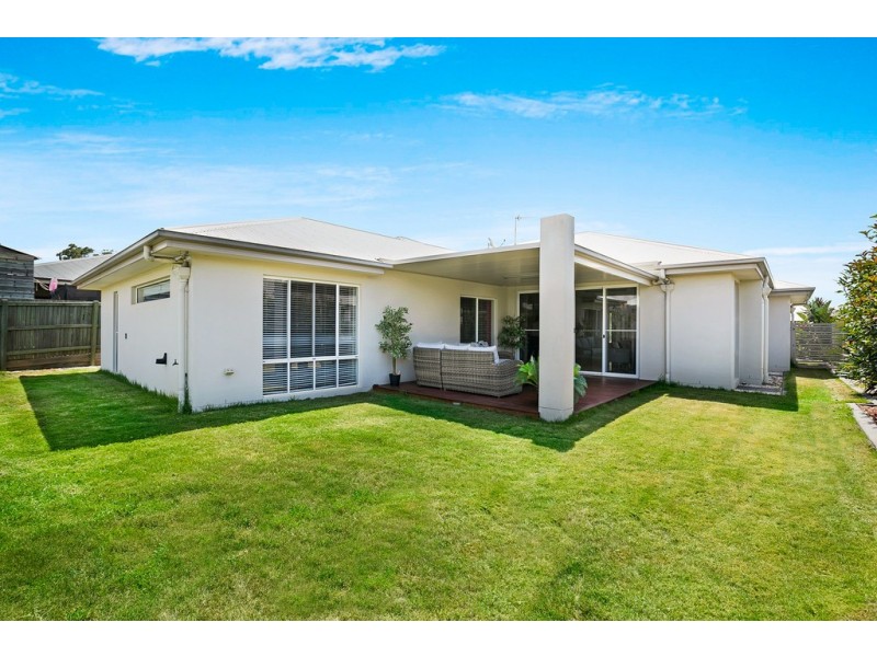 18 Beardsworth Court, Middle Ridge QLD 4350