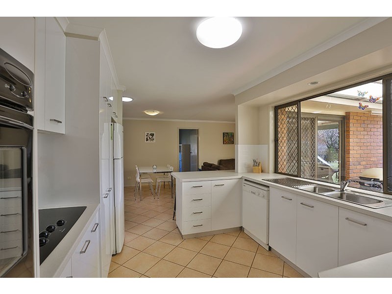 19 Jull Drive, Centenary Heights QLD 4350