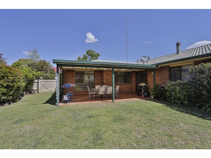 19 Jull Drive, Centenary Heights QLD 4350