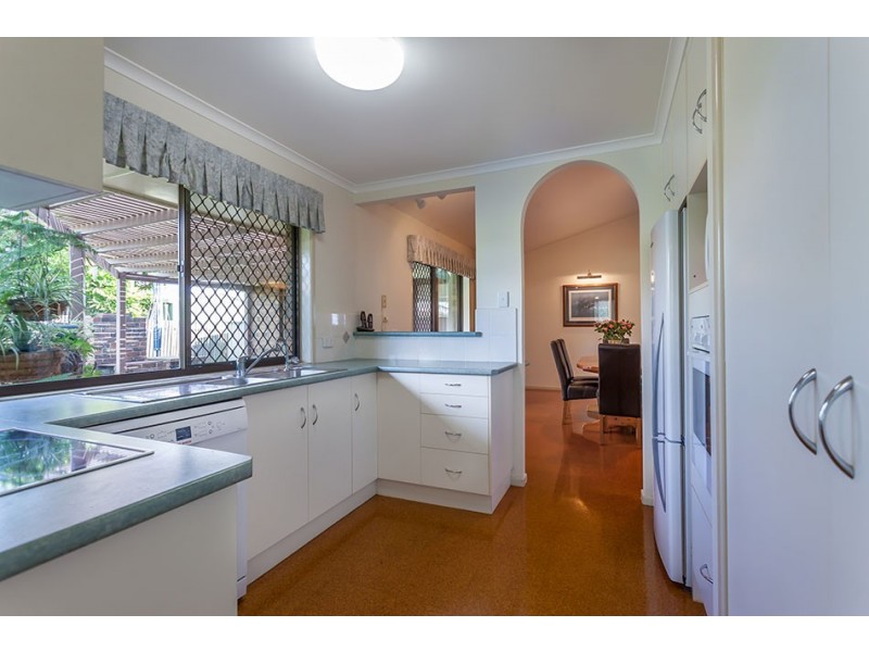 10 Hibiscus Drive, Centenary Heights QLD 4350