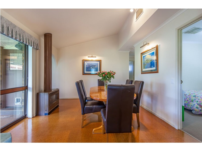 10 Hibiscus Drive, Centenary Heights QLD 4350