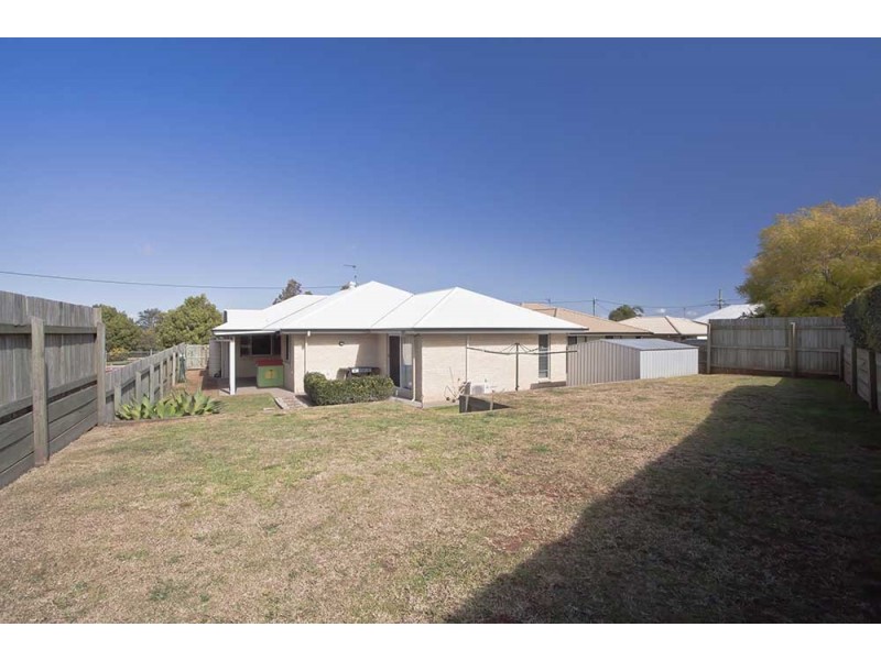 22 Mooney Street, Harlaxton QLD 4350