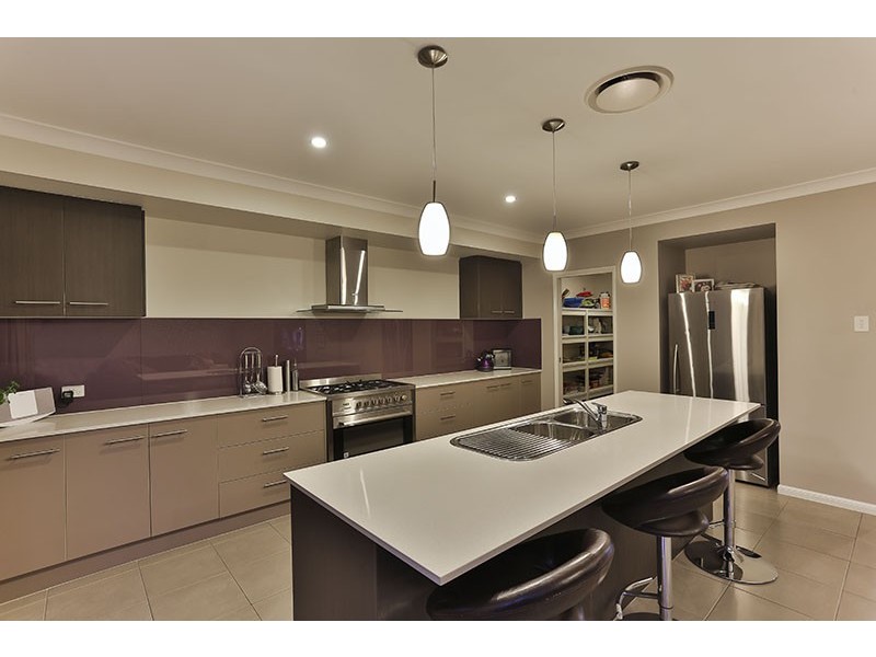 8 Diamantina Drive, Glenvale QLD 4350
