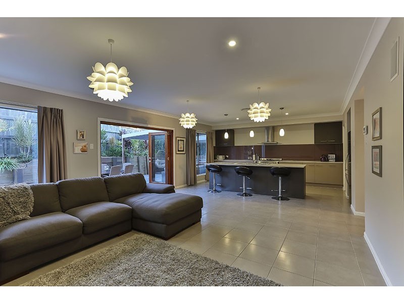 8 Diamantina Drive, Glenvale QLD 4350