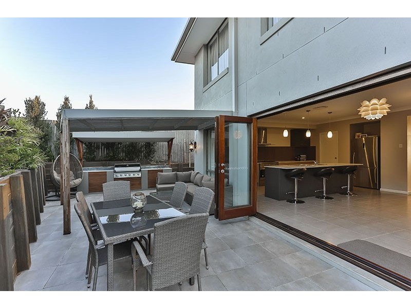 8 Diamantina Drive, Glenvale QLD 4350