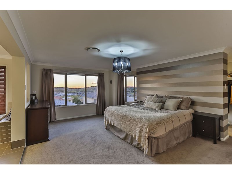 8 Diamantina Drive, Glenvale QLD 4350