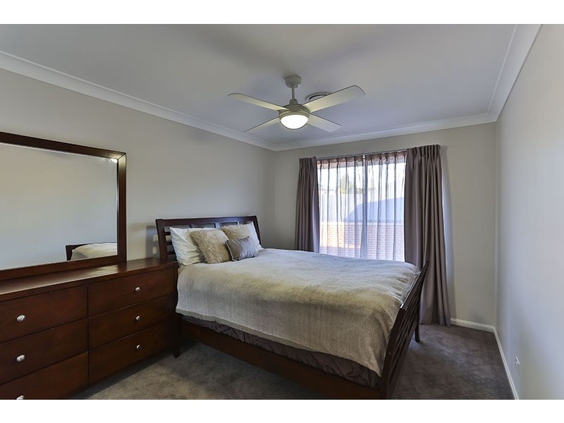 8 Diamantina Drive, Glenvale QLD 4350