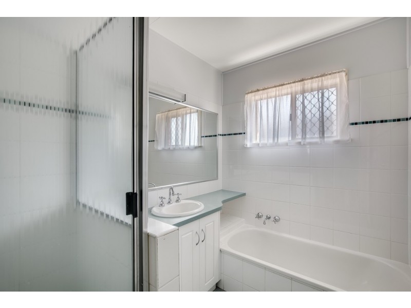 3 Boronia Street, Centenary Heights QLD 4350