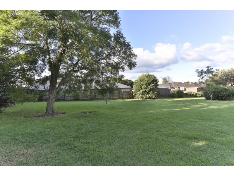 101 Ramsay Street, Centenary Heights QLD 4350