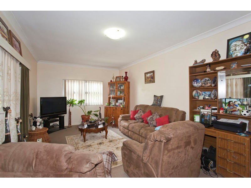 301 Tor Street, Wilsonton QLD 4350