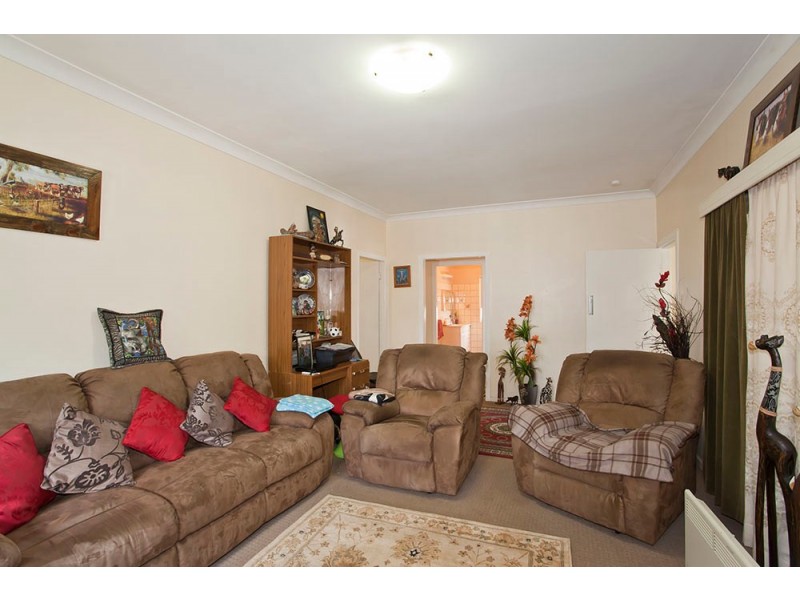 301 Tor Street, Wilsonton QLD 4350