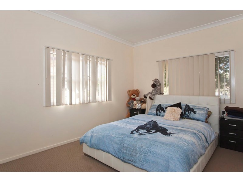 301 Tor Street, Wilsonton QLD 4350