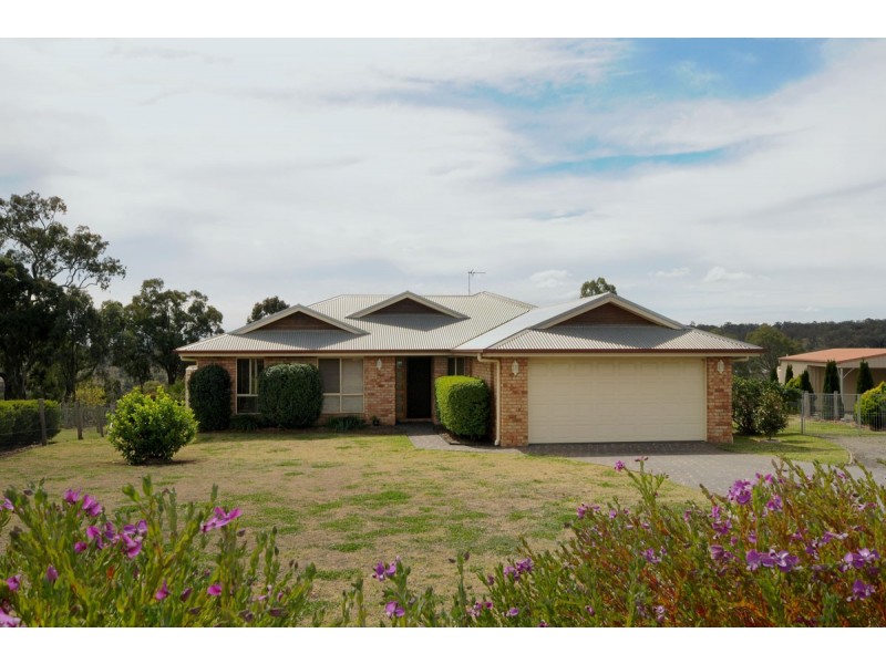 6 Roseburn Court, Torrington QLD 4350