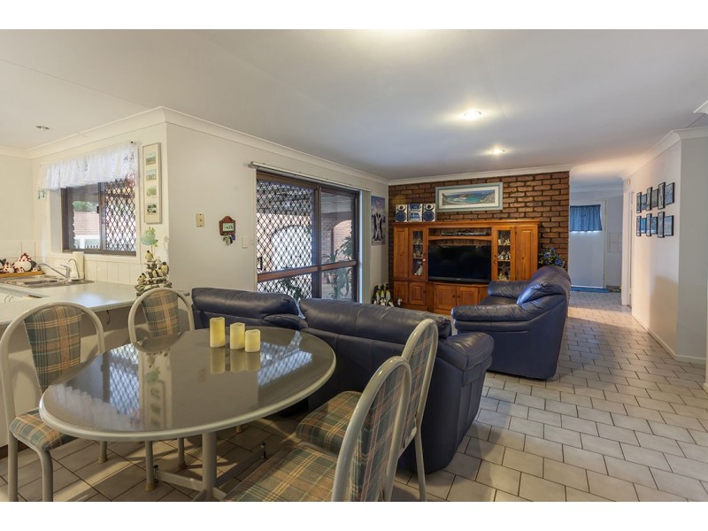 4 Millicent Court, Centenary Heights QLD 4350