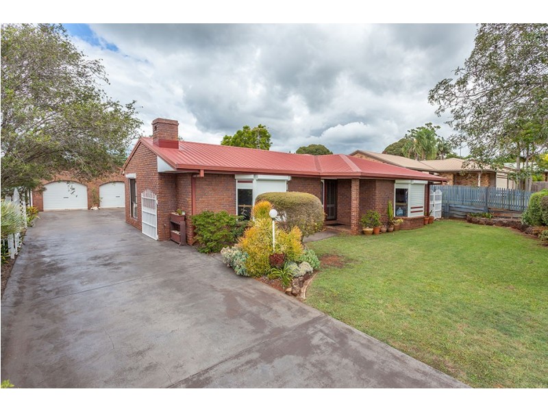 4 Millicent Court, Centenary Heights QLD 4350