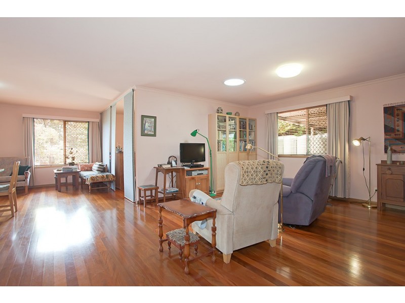 3 Roslyn Street, Centenary Heights QLD 4350