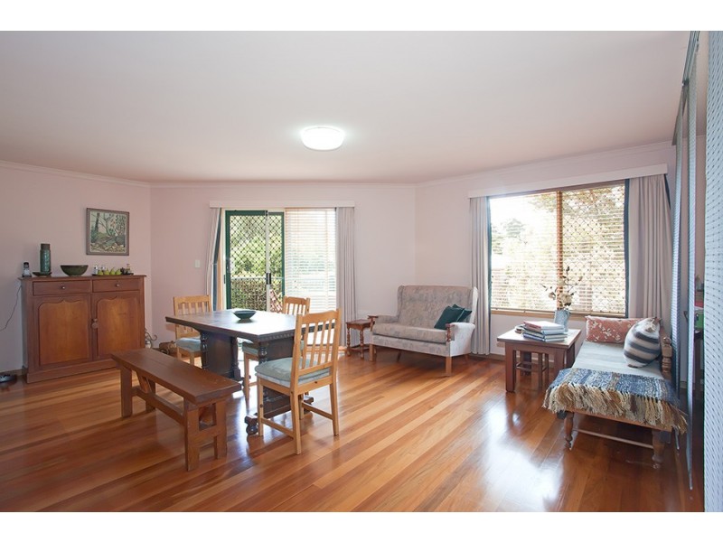 3 Roslyn Street, Centenary Heights QLD 4350